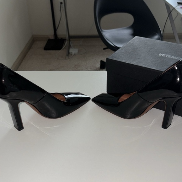 Vetements 🖤🐼✔️boomerang logo pumps sz 38 black and white - Picture 6 of 10